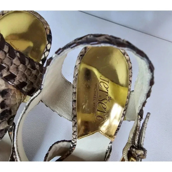 Michael Kors JET SET 6 Odessa 7.5 M Leather Snake Print Buckle HEELS Sandals - Picture 5 of 9